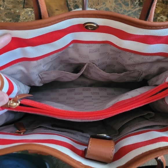 Michael Kors Striped Red and White Women's Bag - Picture 9 of 10